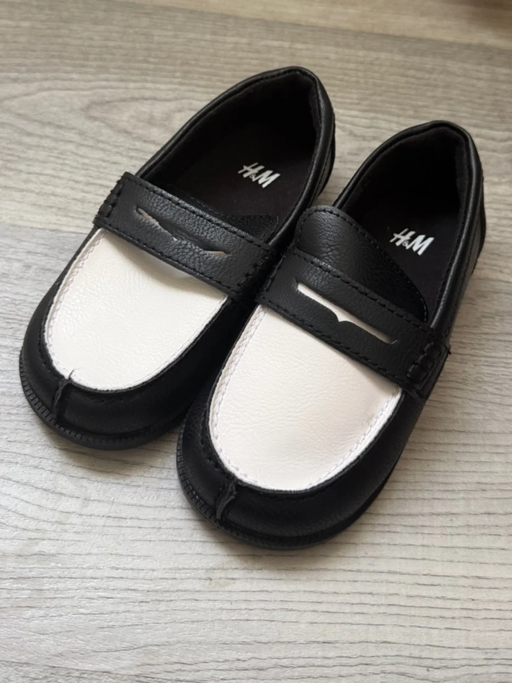 Toddler Boy H&M Black and White Penny Loafers